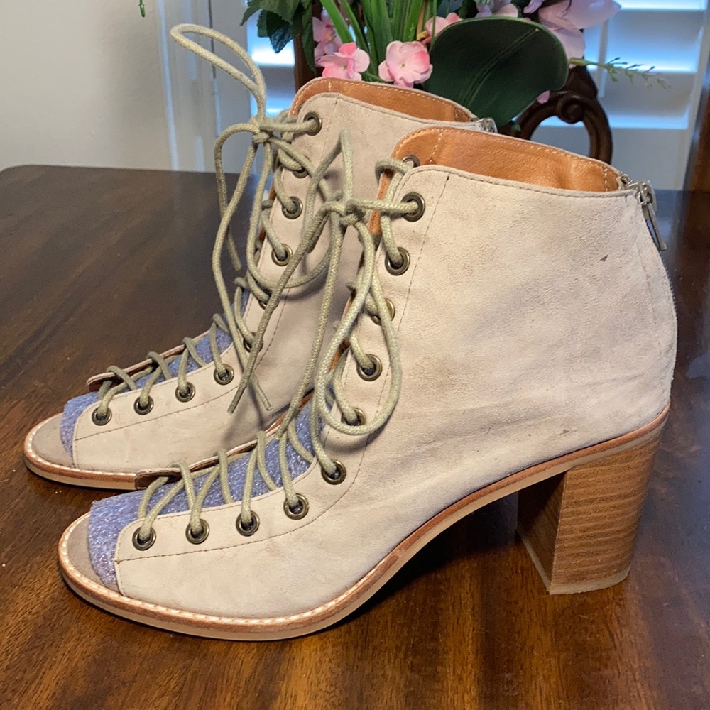 Jeffrey Campbell heeled bootie.